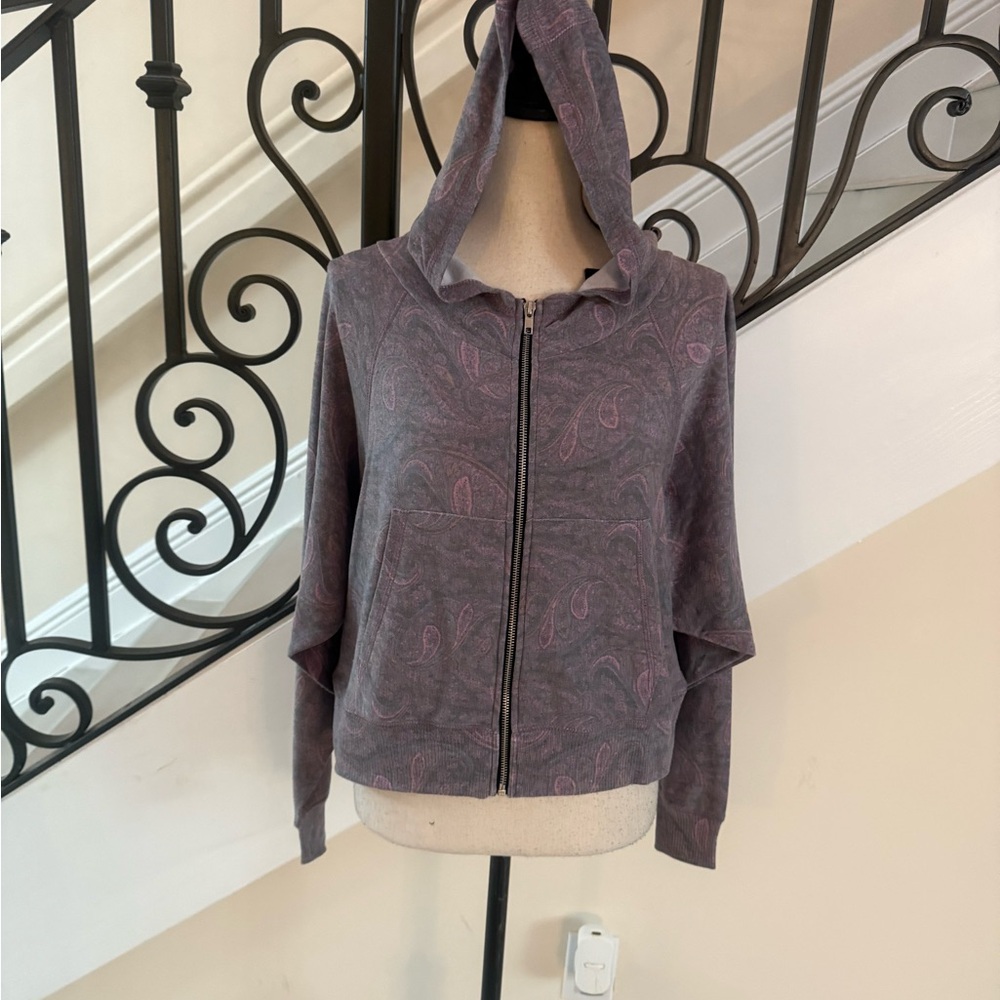 Chaser Gray Hooded Zip-Up Jacket with Paisley Pattern